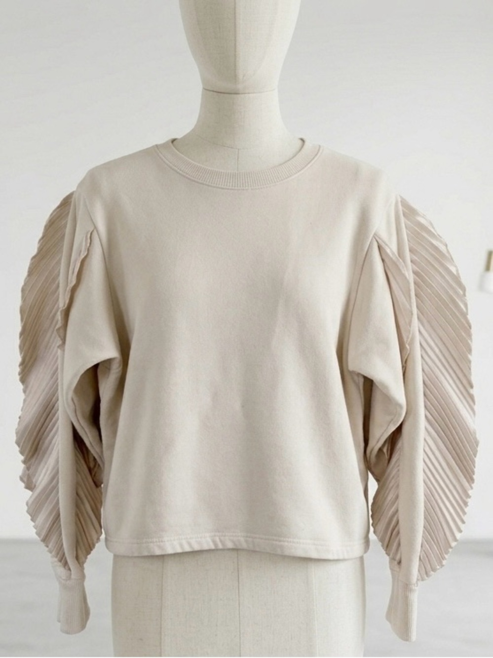Zara| Cream Pleated Ruffle Sleeve Crewneck Sweatshirt Sz S